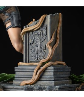 Statuette Tomb Raider - Lara Croft - 24Cm